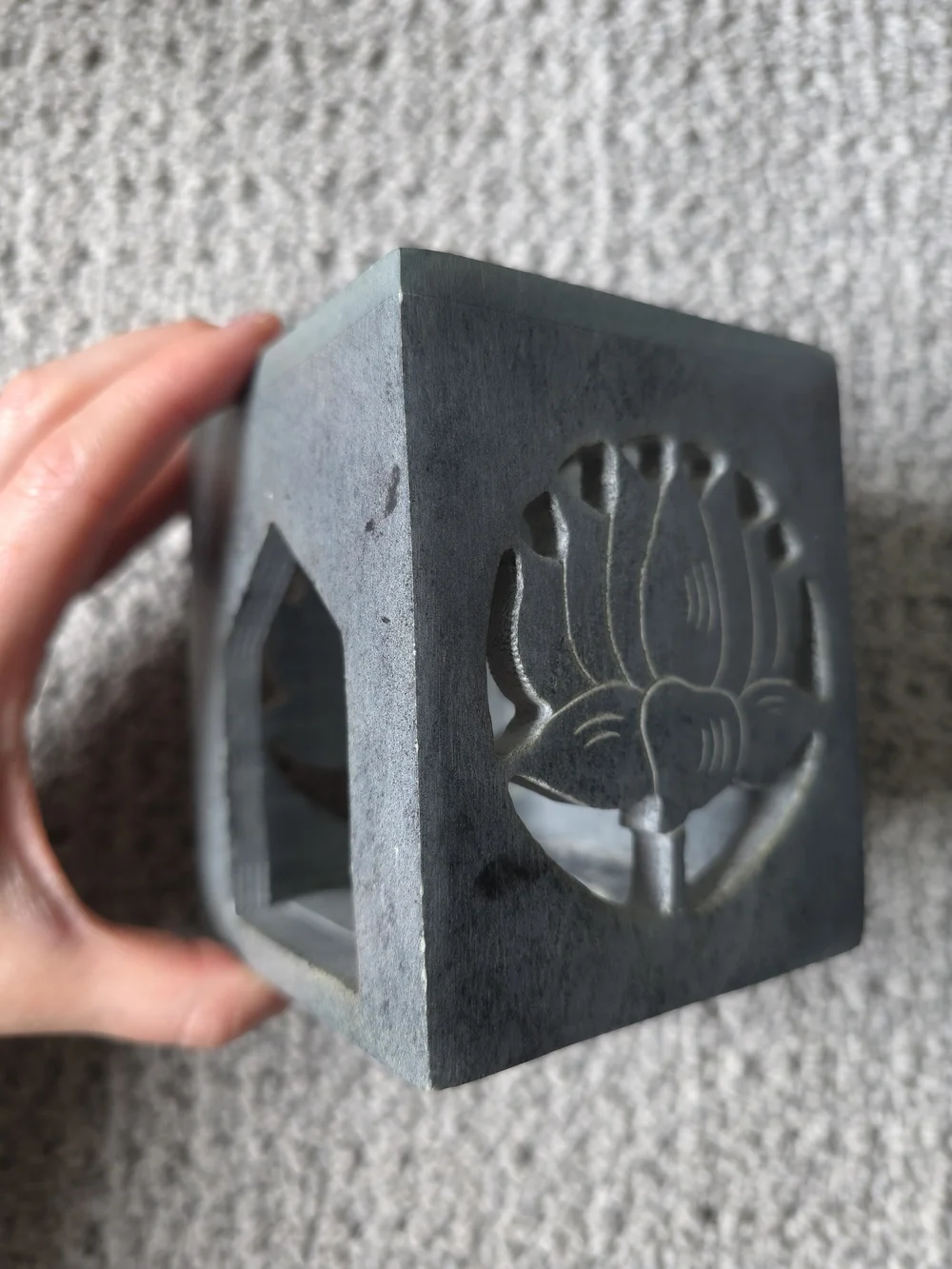 Soapstone Candle Holder/Essential Oil Diffuser with Mother-of-Pearl Flower Inlay